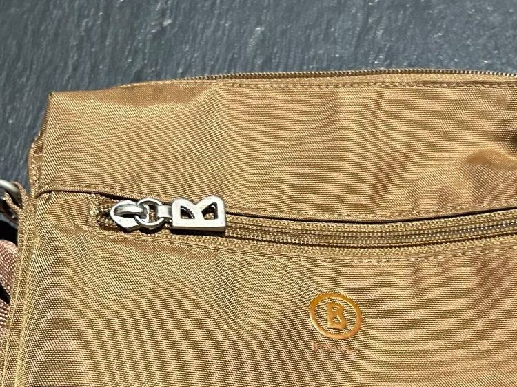 Bogner Borse da donna: Bogner Umhängetäschen – Usato da Zumikon venduto da Uranus88 4