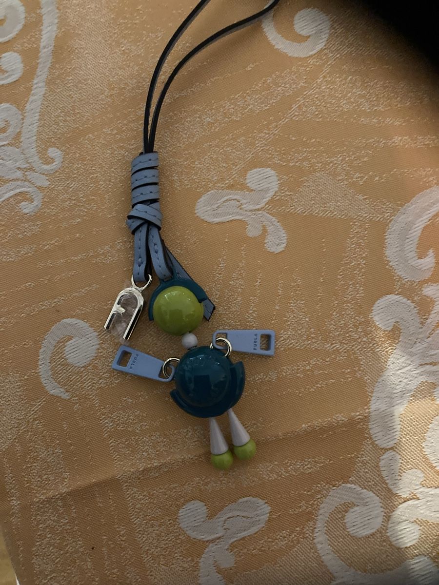 Furla Schlüsselanhänger & - bänder: Porte-clés Furla Robot multicolore neuf avec pochon – Neu und originalverpackt aus Plan-les-Ouates von Namorona 2