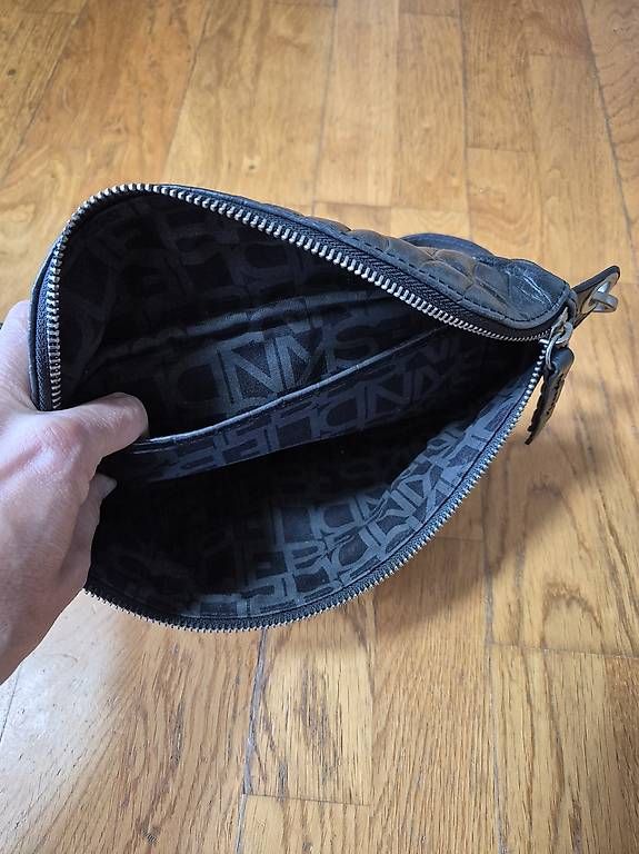 Liebeskind Borse da donna: Bauchtasche von Liebeskind – Usato da Schliern b. Köniz venduto da elf2011 2