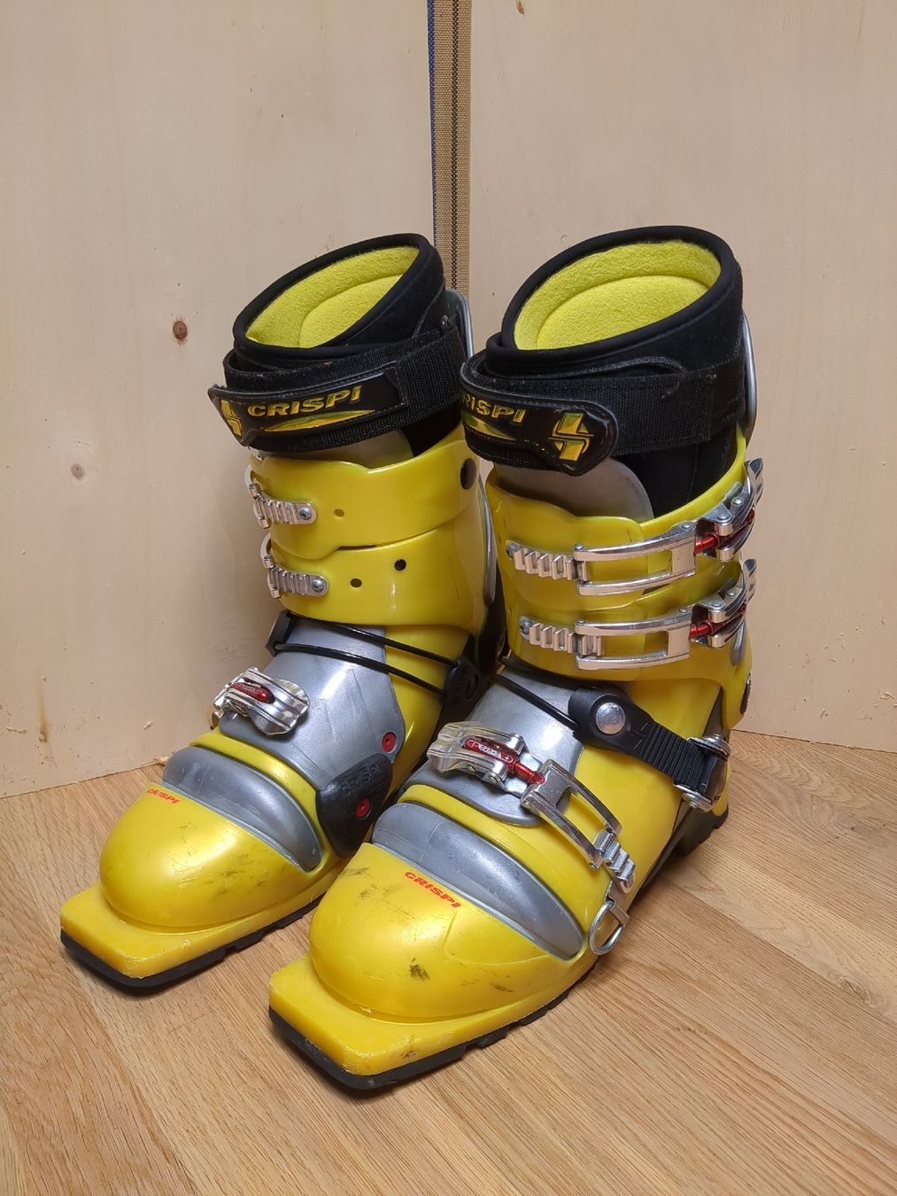 Scarpe da uomo: Crispi Telemarkschuhe Grösse 30 – Usato da Grabs venduto da Mooi 1