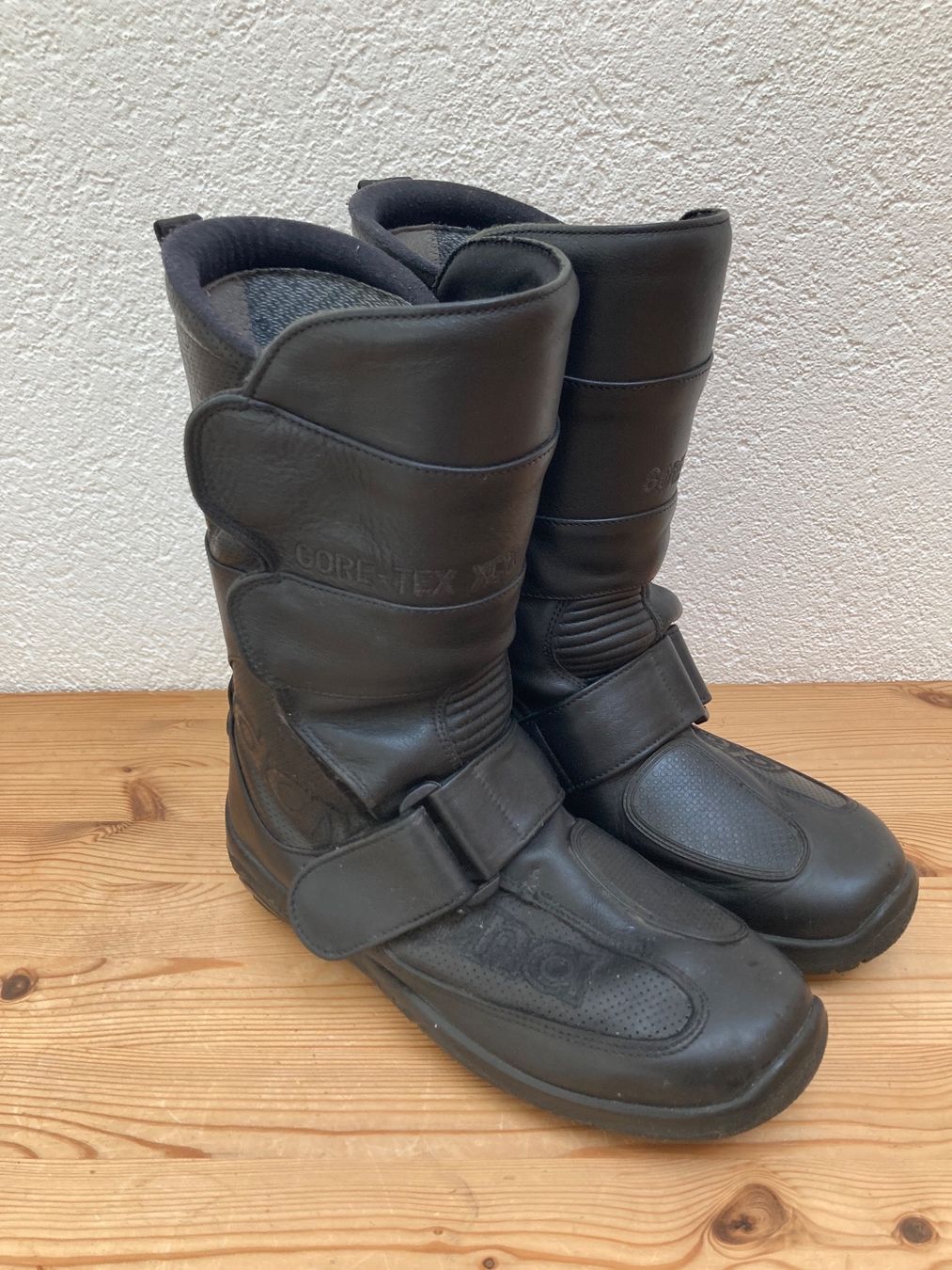 Scarpe da donna: Bottes cuir moto gortex noir gr. 37 – Usato da Court venduto da luckychance22