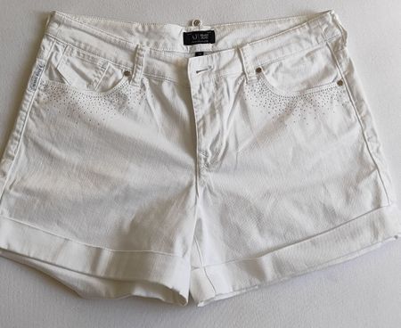 Short blanc Armani Exchange taille 28 - État impeccable!