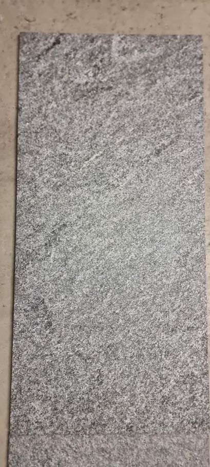 Rivestimenti per pavimenti: Gartenplatten Granitplatten MAGGIA V Gneis geflammt 3 cm – Nuovo (secondo la descrizione) da Thalwil venduto da Qualitaetdesign 6