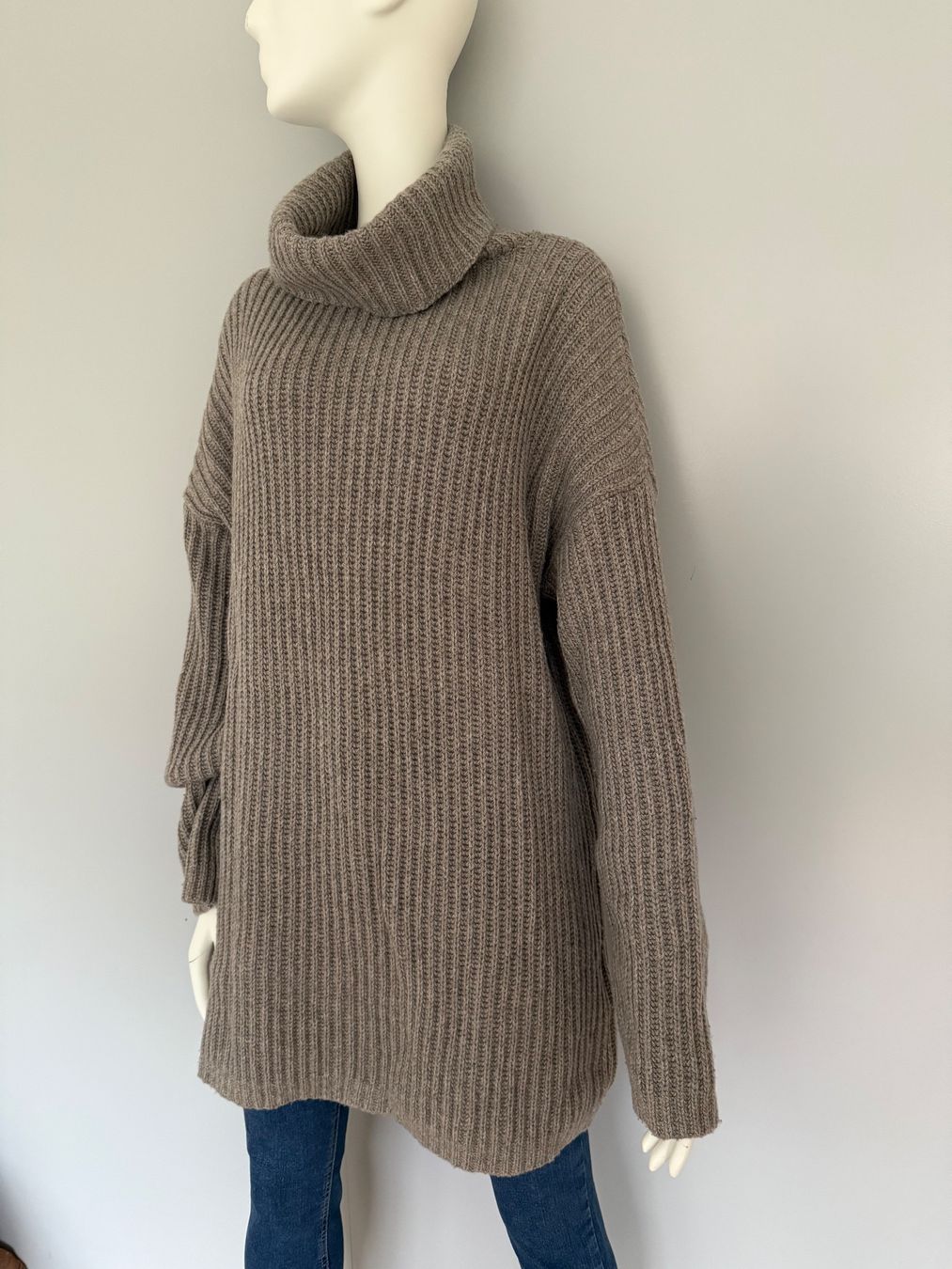 Pullover & Sweatshirts: FFC Pullover – Neu und originalverpackt aus Winterthur von 19.19 2