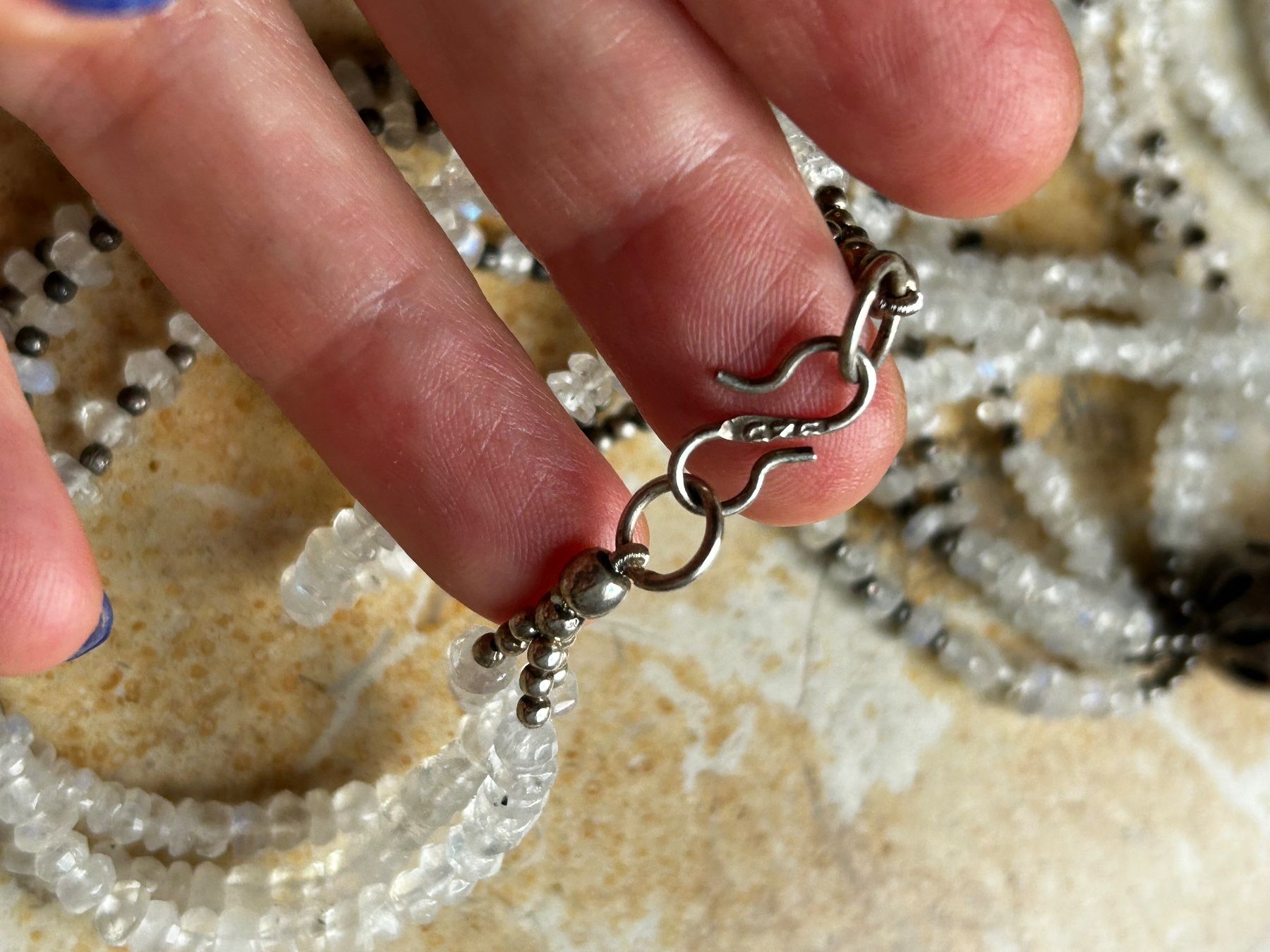 Catenine: Weiss Kette Monstein Silber Anhänger – Usato da Basel venduto da bellespirit 7