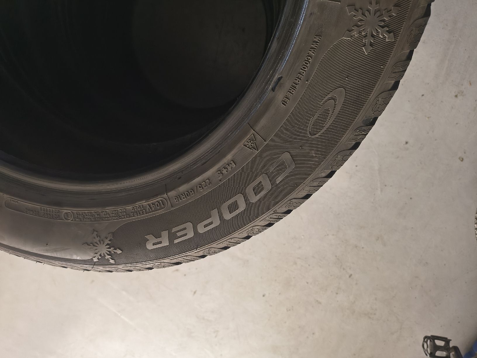 Pneus & Kompletträder: Cooper Satz Winter 225/60R18 – Gebraucht aus Volketswil von wrrhx 5