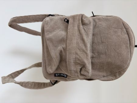 Trendiger ReWork Cordrucksack, beige - Neuwertig!