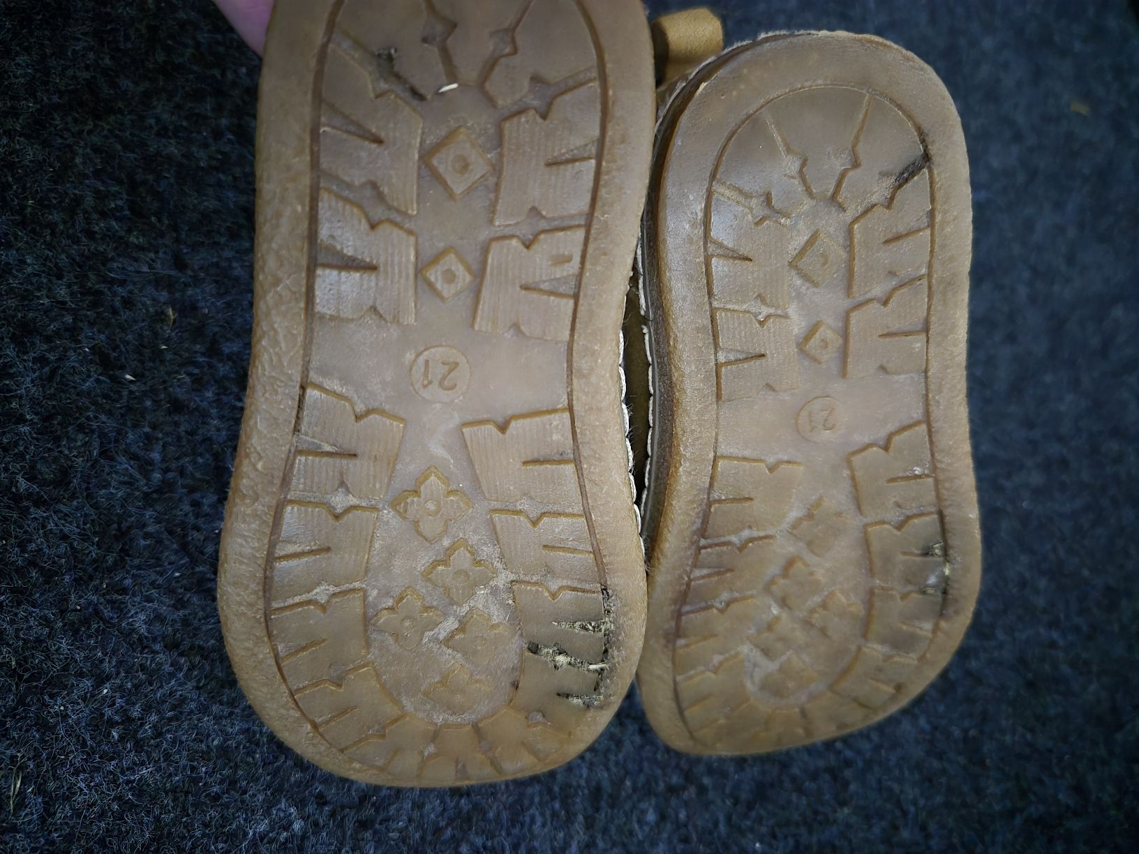 Scarpe per ragazzi: Esprit Schuhe Grösse 21 – Usato da Leuggern venduto da MonaM90 2