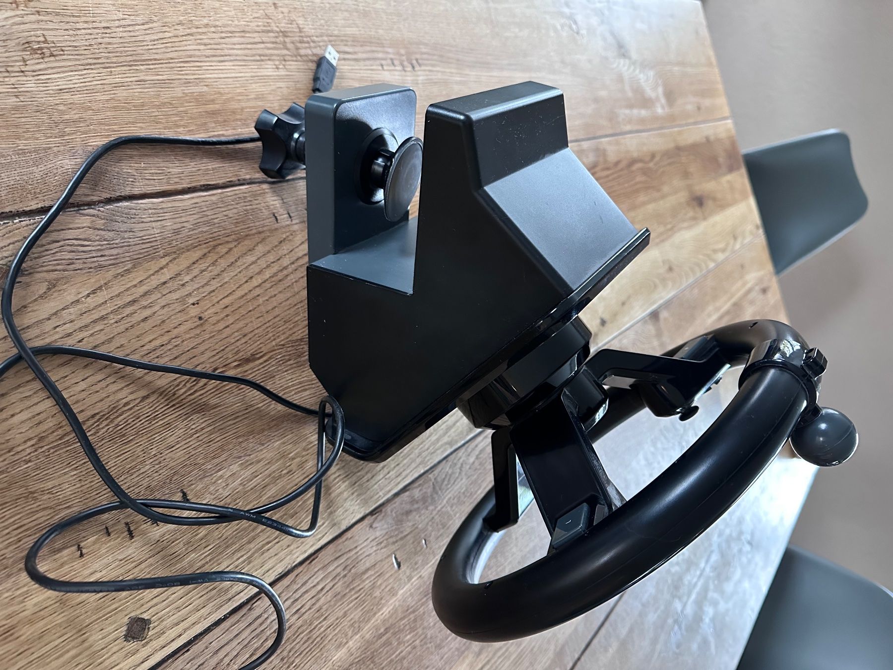 Logitech Controller: Heavy Equipment Steuerrad von Logitech – Usato da Rüegsauschachen venduto da Stefu 1