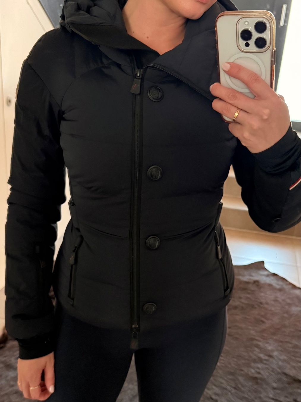 Moncler Giacche: Moncler Jacke – Usato da Triesen venduto da mar_9yvr 1