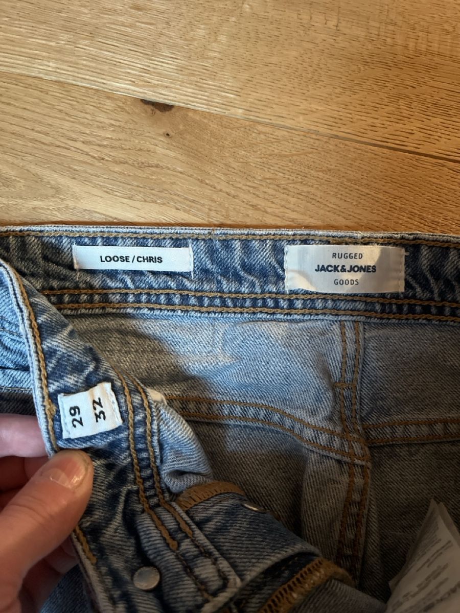 Pantaloni: Hose – Usato da Seengen venduto da L180.90 2
