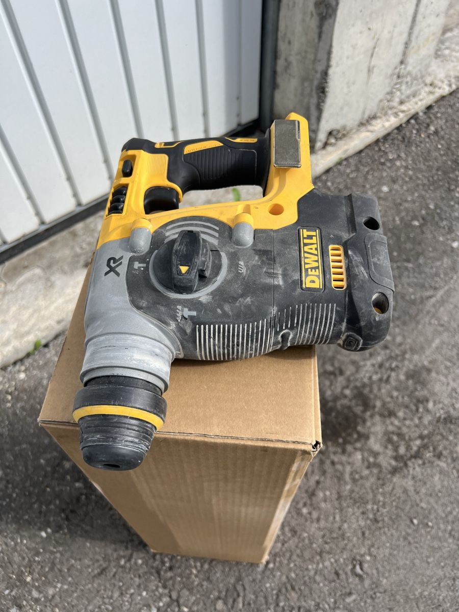Dewalt Trapani: DeWalt XR Akku-Bohrhammer – Difettoso da Thun venduto da Biaggi1 4