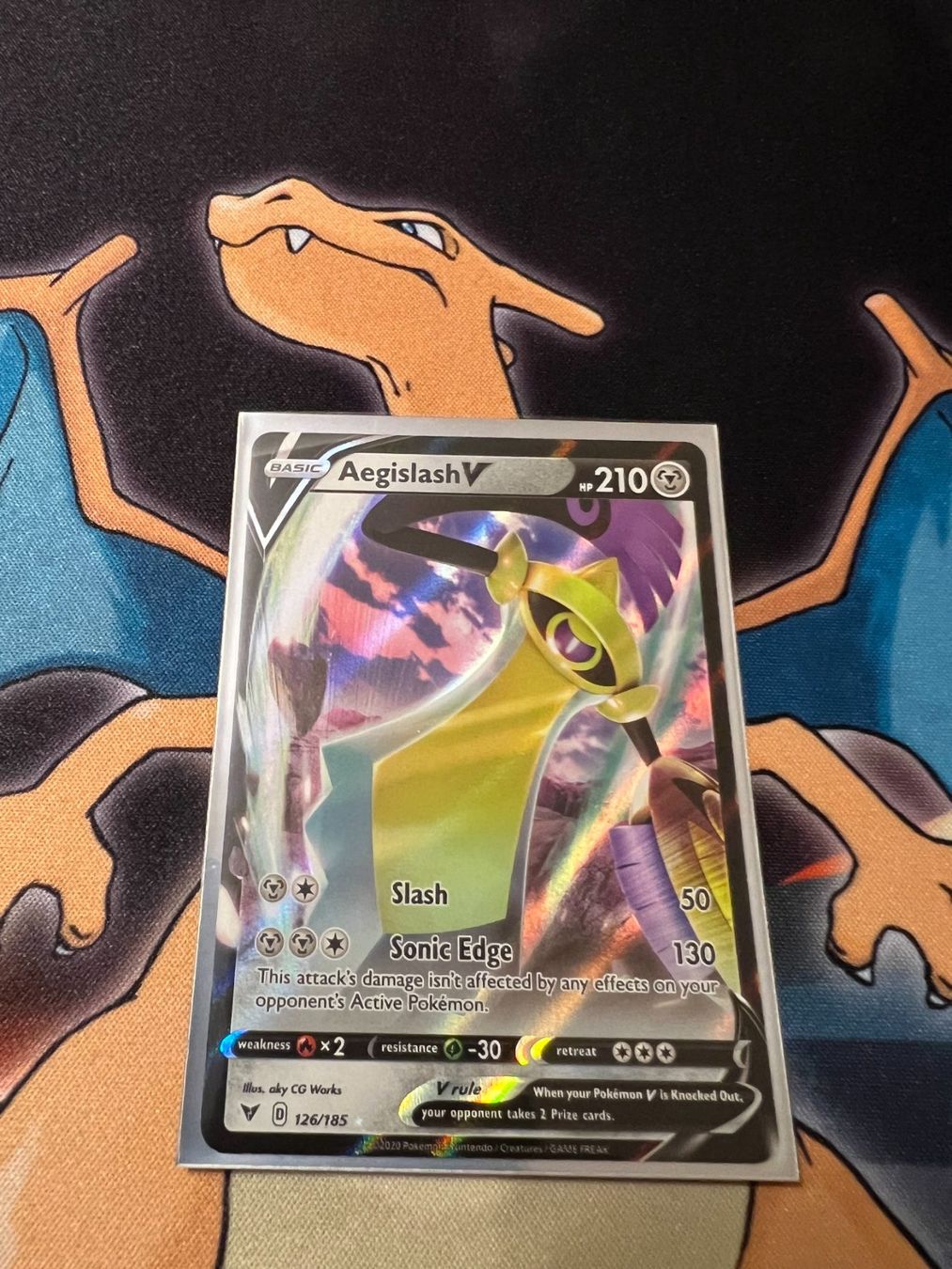 Pokémon Carte collezionabili: Aegislash V (VIV 126) - Vivid Voltage – Nuovo (secondo la descrizione) da Bülach venduto da Pfrenzel
