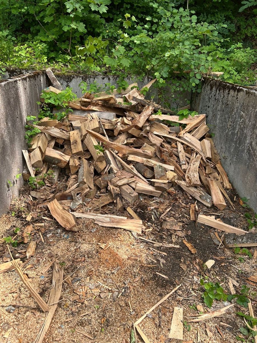 Articles en bois: Brennholz Buche – D'occasion à Zeglingen par Brennholz83 1