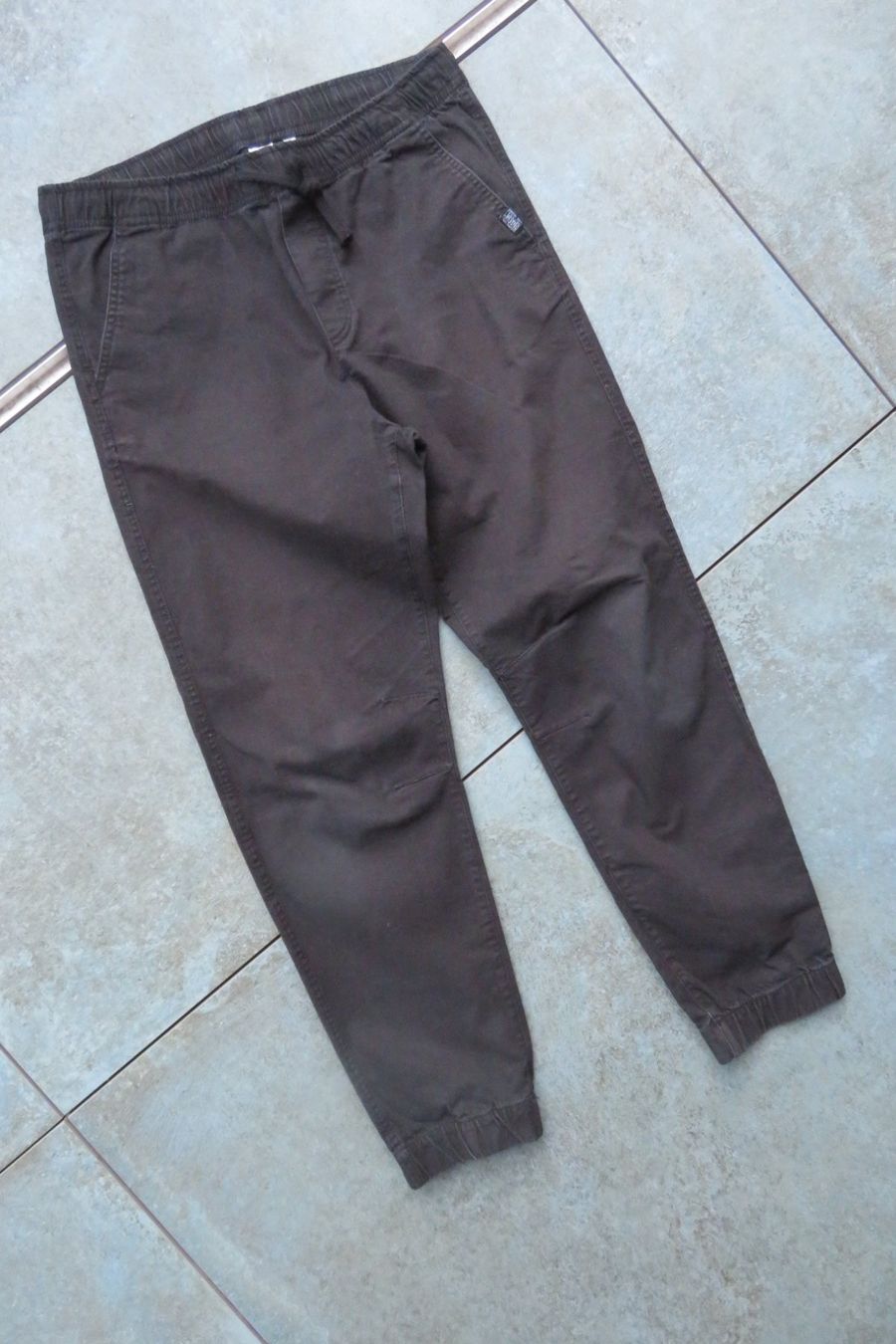 H&M Hosen: Hose Stretchbaumwolle  H&M Grösse 170 – Gebraucht aus Wil ZH von Tamagy