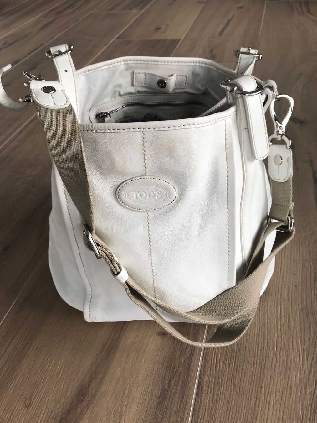 Tod'S Taschen für Damen: Tods Tasche Beutel Leder weiss – Gebraucht aus Richterswil von KAYLEIGH_77 1