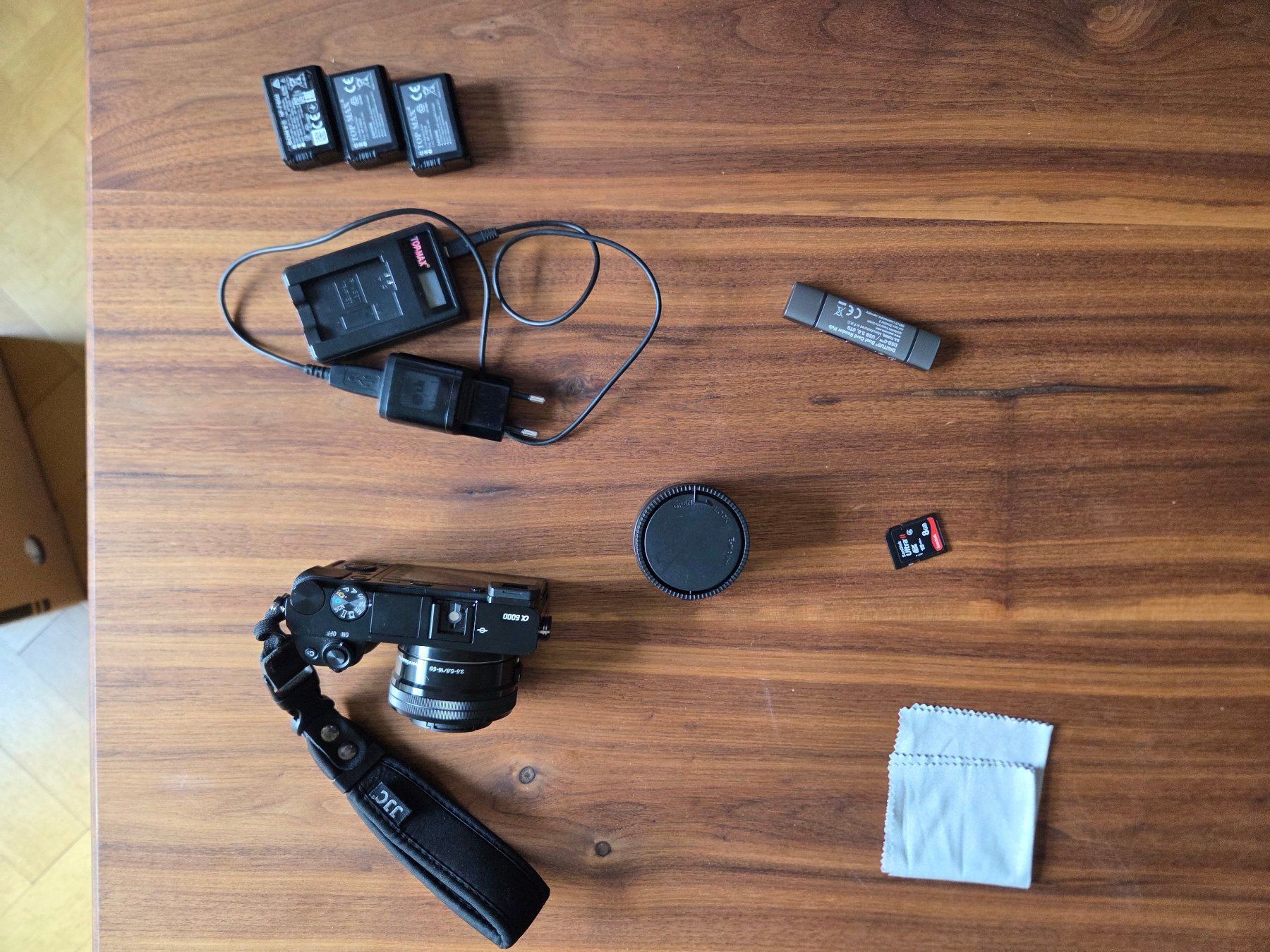 Sony Fotocamera: Sony Alpha 6000 mit Zubehör – Usato da Basel venduto da schwoob