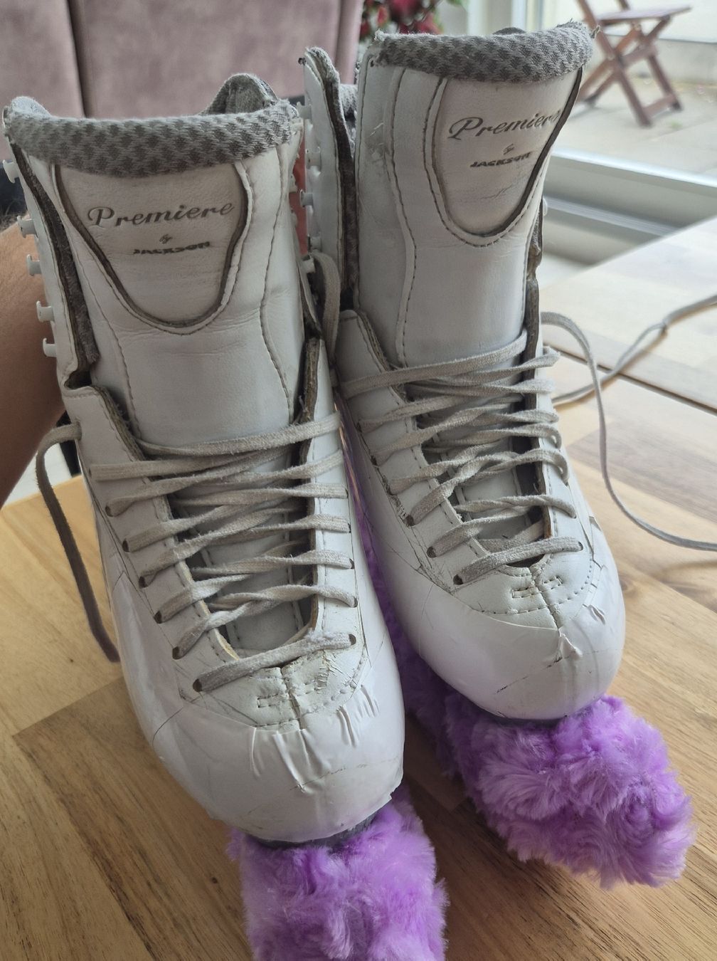 Jackson Pattini da ghiaccio: Schlittschuhe Jackson Premiere  240 – Usato da Therwil venduto da srl_67bl 1