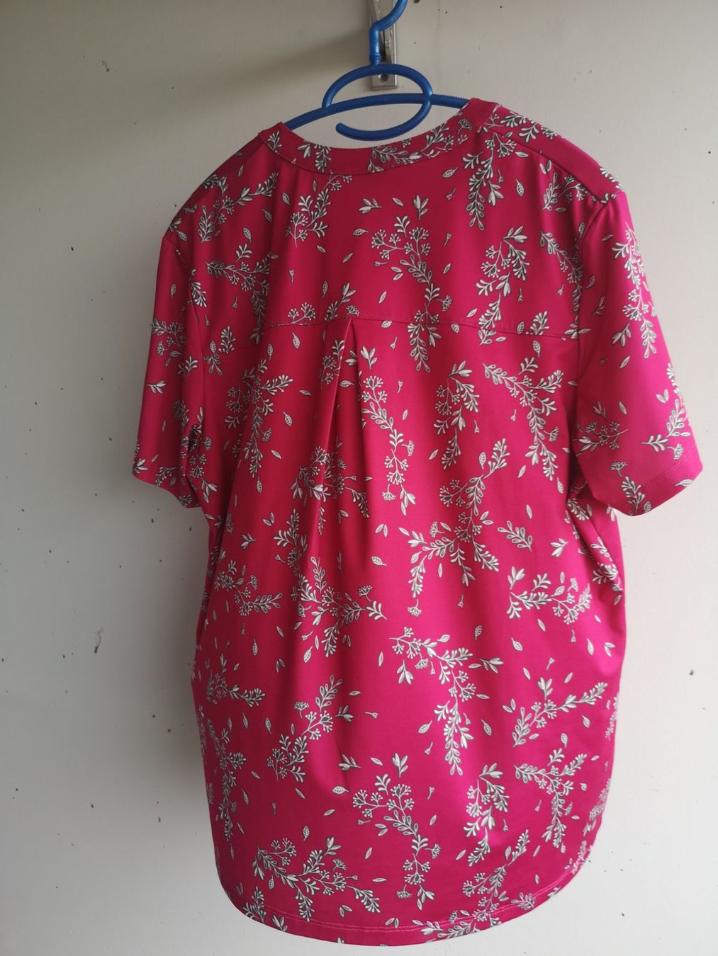 T-shirt: T-shirt DAMART rouge – Usato da Nyon venduto da bicounette66 1