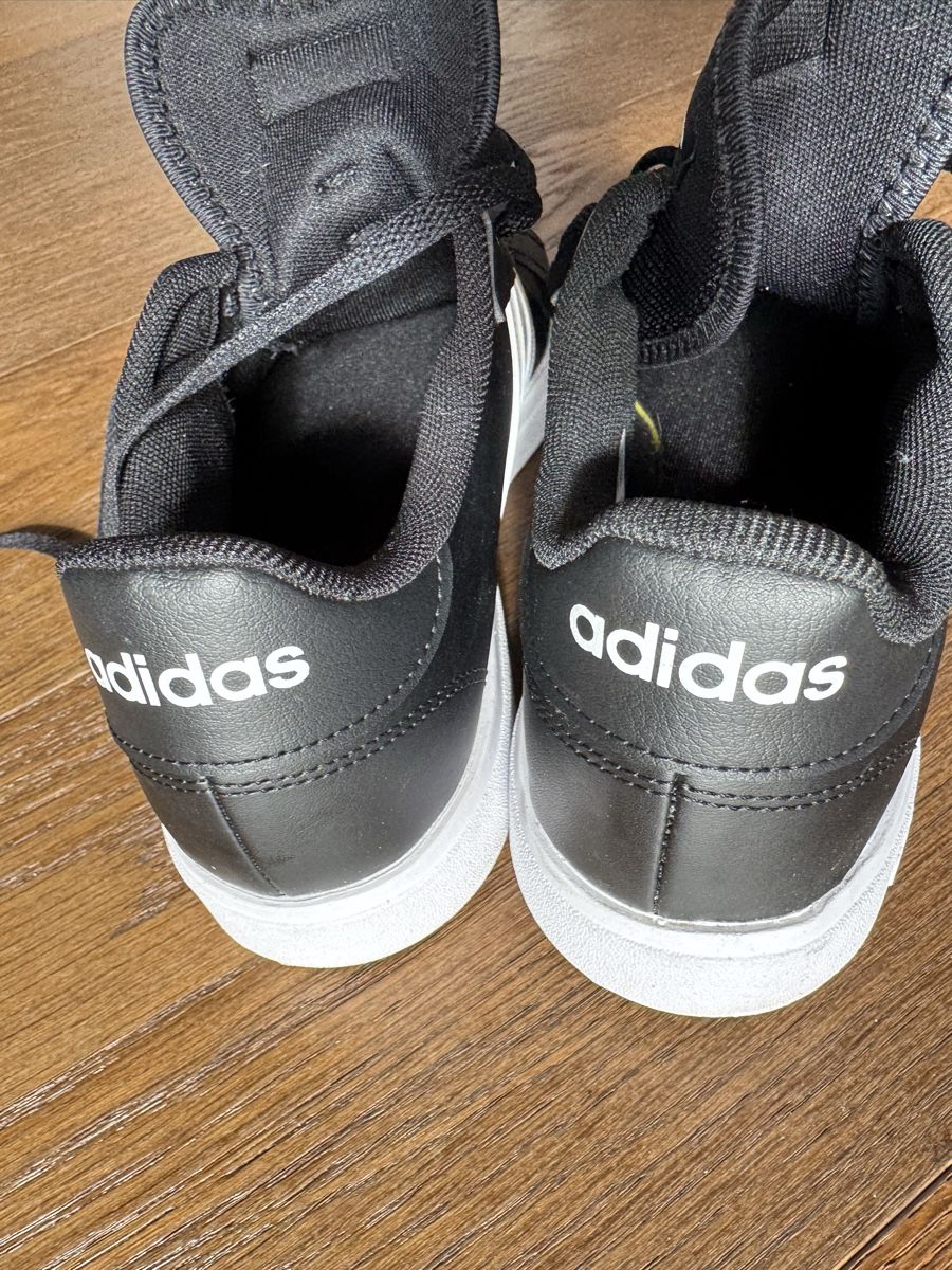 Adidas Scarpe da uomo: Adidas schwarze Schuhe 42.5 – Usato da Felben Wellhausen venduto da Greuter 5