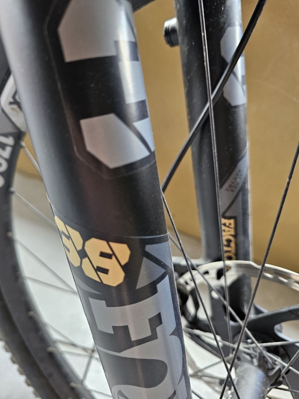 ARC8 Biciclette: arc8 expert Fully – Usato da Rotkreuz venduto da canyon05 2