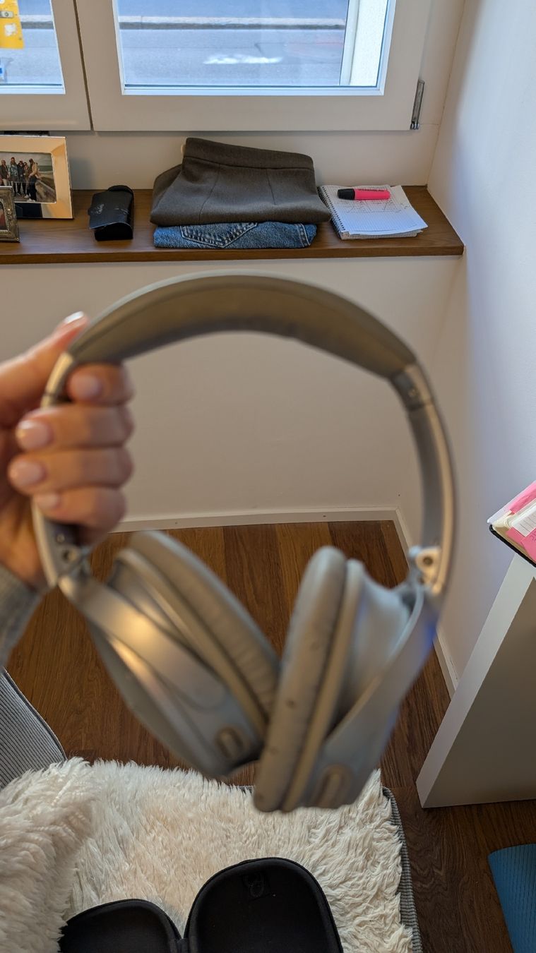 Bose Cuffie: Kopfhörer Bose QuietComfort silber – Usato da Zürich venduto da NaomiManon 5