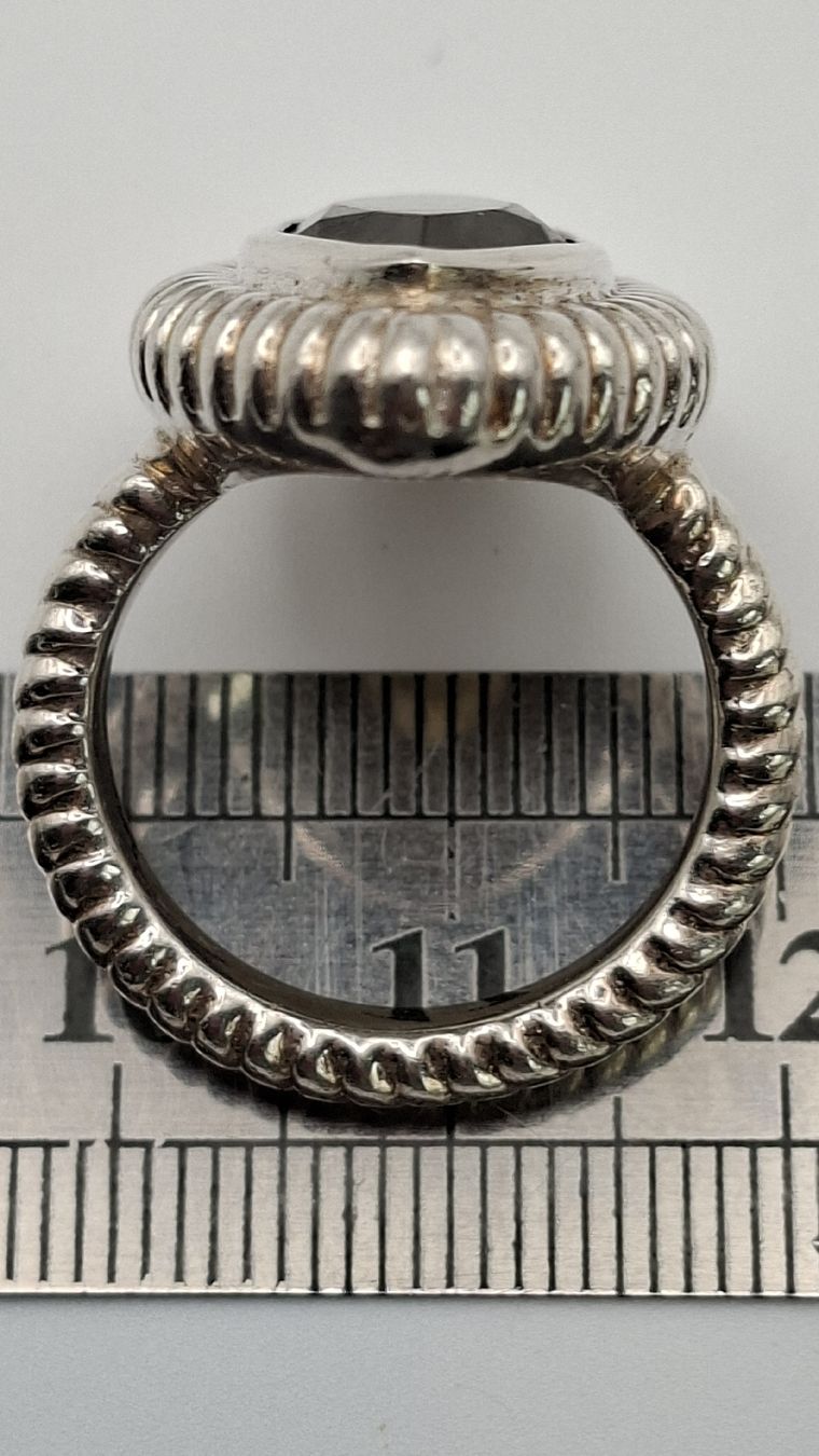 Olga Ribler Ringe: Grosser Silberring 925 mit Labradorit Stein 💍. – Gebraucht aus Kriens von Wolly85 5
