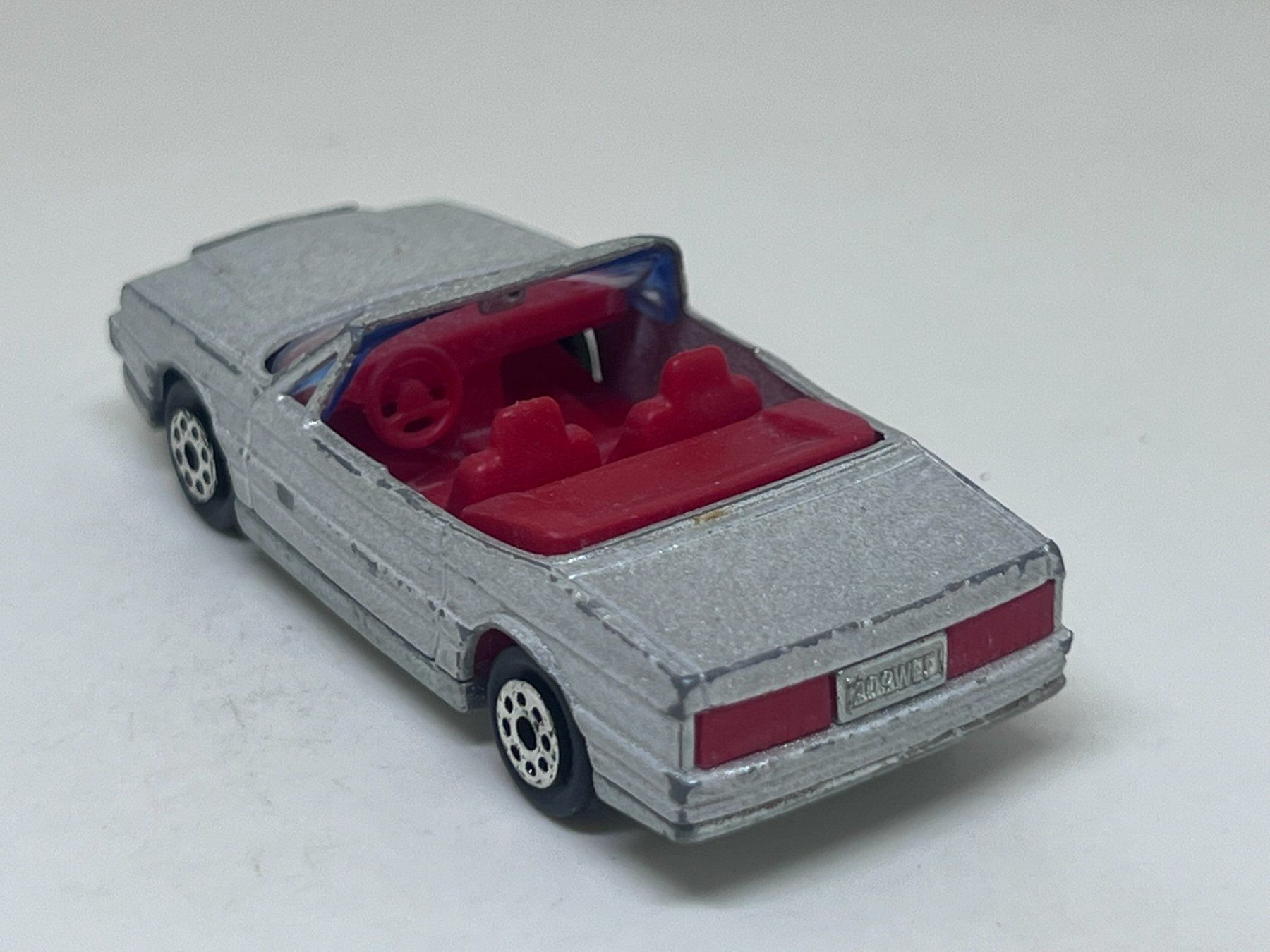 Majorette Modellini d'auto: Majorette Cadillac Allante #692 – Usato da Wildegg venduto da LaaBoutique 2