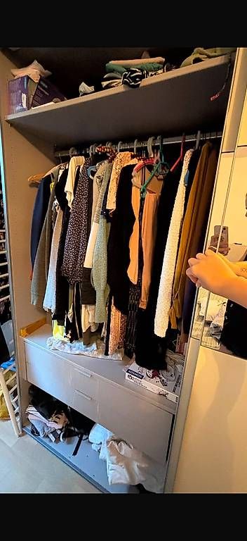 Armadi: Kleiderschrank mit Schiebetür – Usato da Lyss venduto da rumps 1