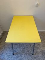 Küchentisch aus den 70er-Jahren