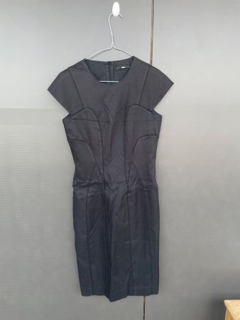 100% original BOSS HUGO BOSS Kleid S/M