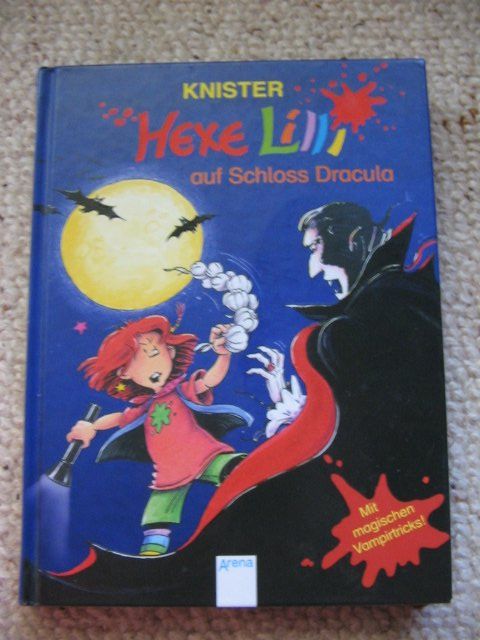 Livres: Hexe Lilli auf Schloss Dracula Knister – D'occasion à Reitnau par Bab0