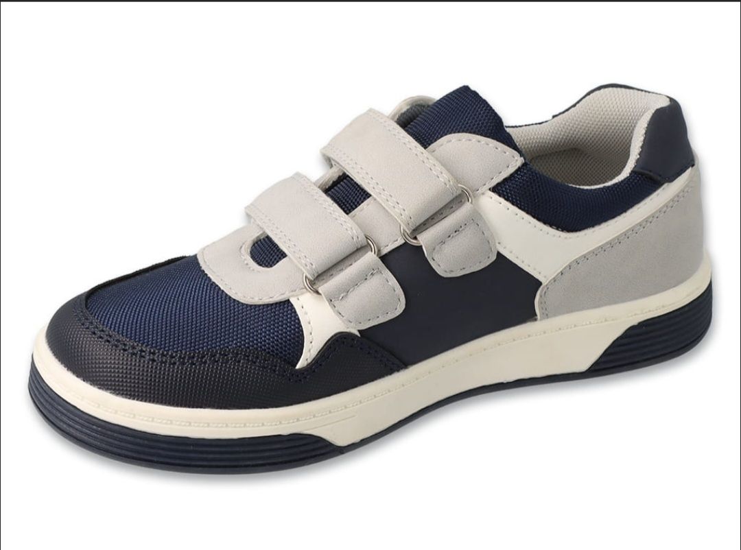 Scarpe per ragazzi: Kinder Sneakers Gr. 34 - NEU – Nuovo e nell'imballaggio originale da Flumenthal venduto da KET25_ch 1