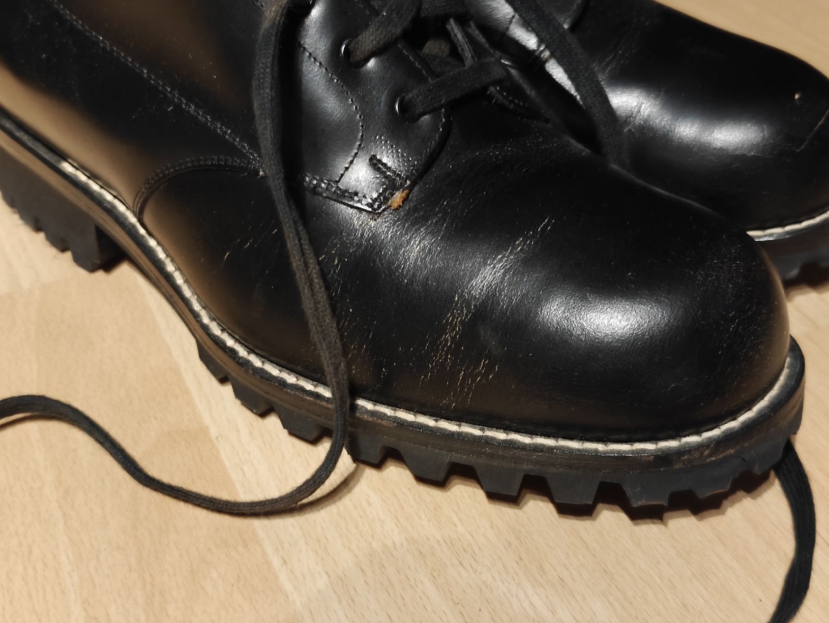 Scarpe da uomo: Schwarze Boots 42 – Usato da Malans GR venduto da mesmen 2
