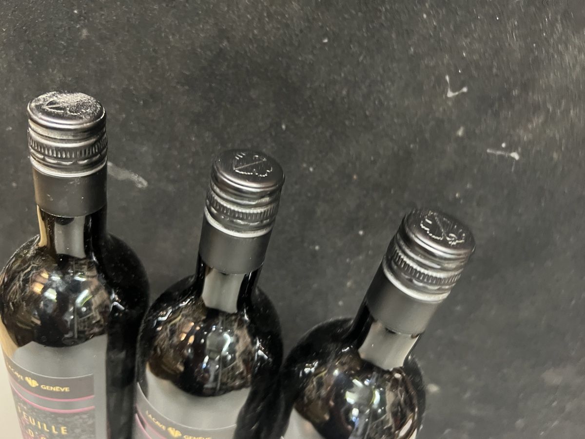 Wein: Lot de 3 LA CAVE DE GENÈVE 2020 – Neu (gemäss Beschreibung) aus Genève von Leboucheoreilles 3