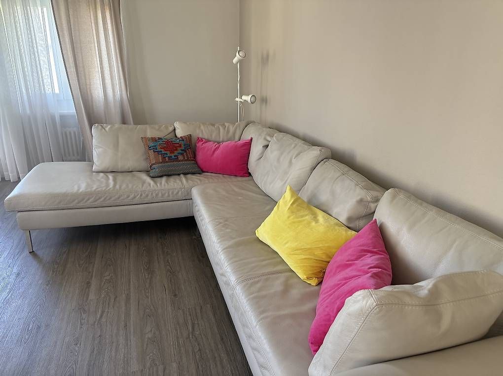 Sofas: Pfister Echt Leder Couch Weiss zu verschenken  – Gebraucht aus Kilchberg ZH von ros_9x58 2