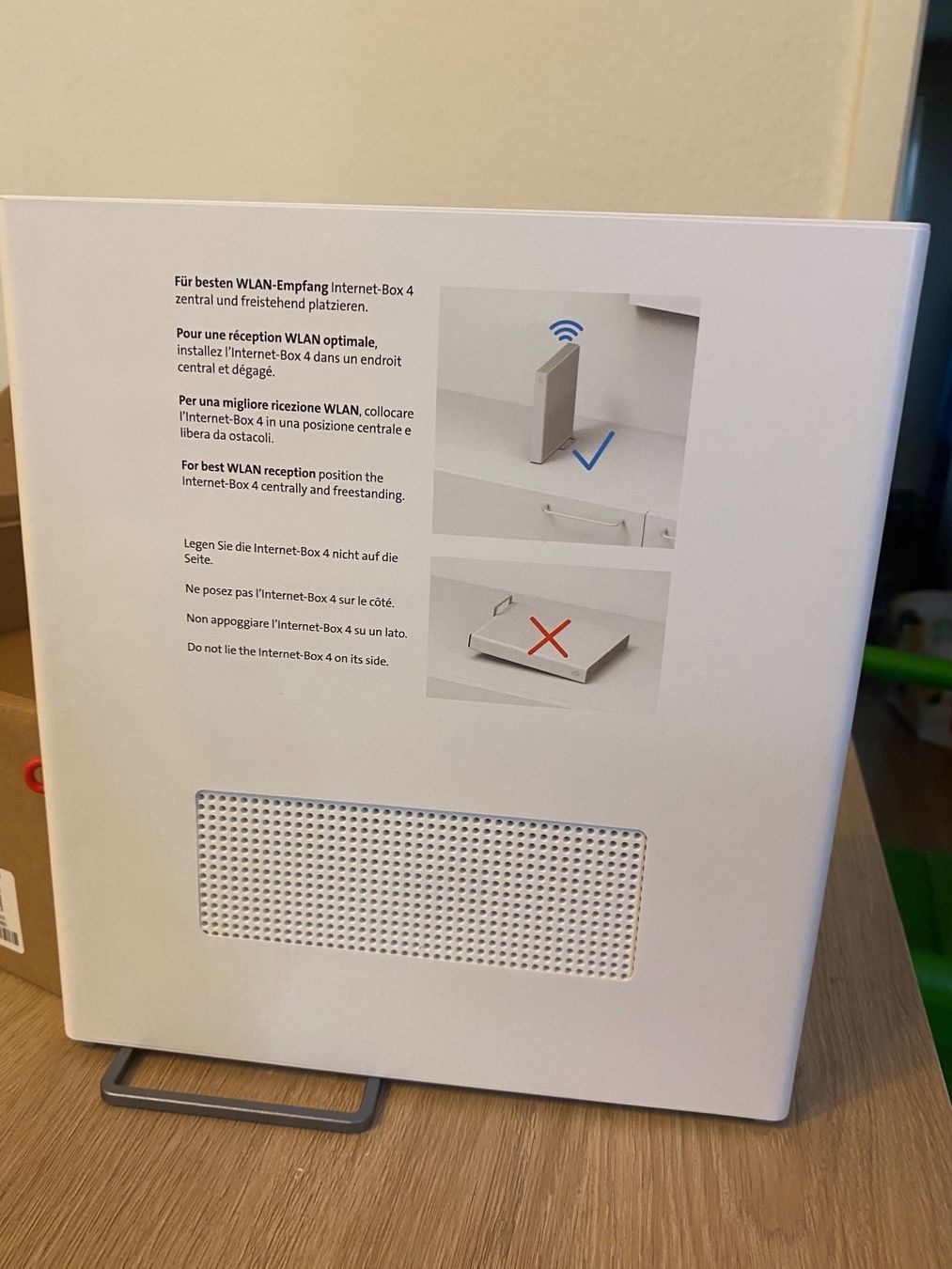 Swisscom Modems & Router: SWISSCOM Internet-Box 4 & Box 21 – Neu und originalverpackt aus St. Gallen von  2