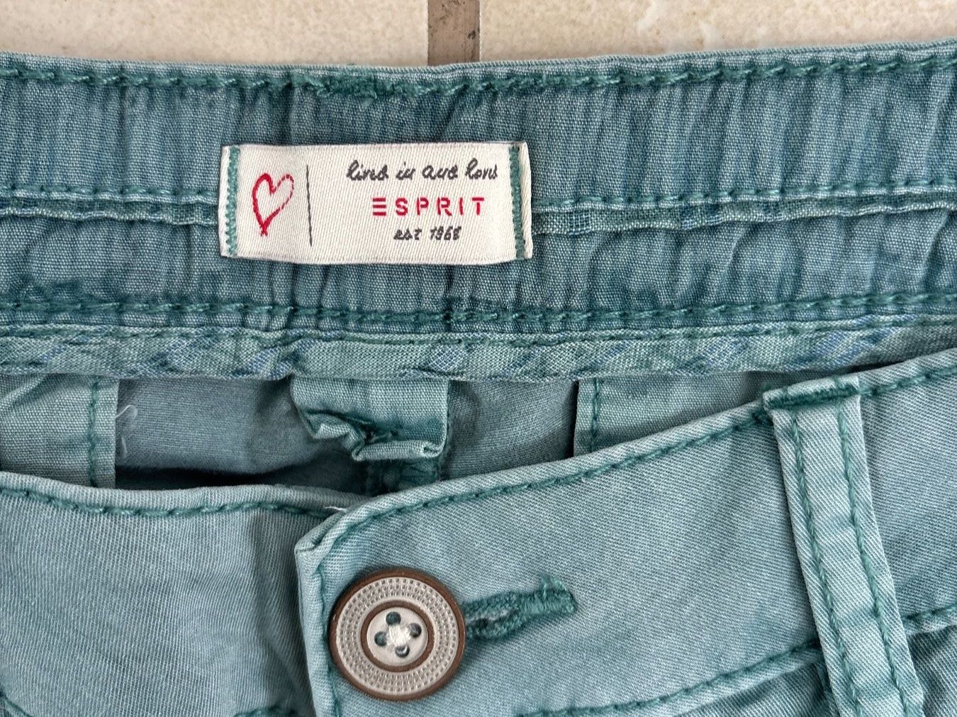 Esprit Pantaloni: Esprit Sommerhose, türkis, Grösse 34, NEU – Nuovo e nell'imballaggio originale da Pfaffhausen venduto da frickda 2