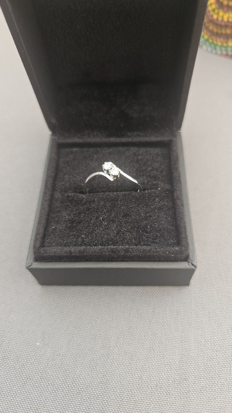 Anelli: Weiss Gold Damen Ring mit Brilianten 18k – Usato da Rickenbach b. Wil venduto da nic_8ljr