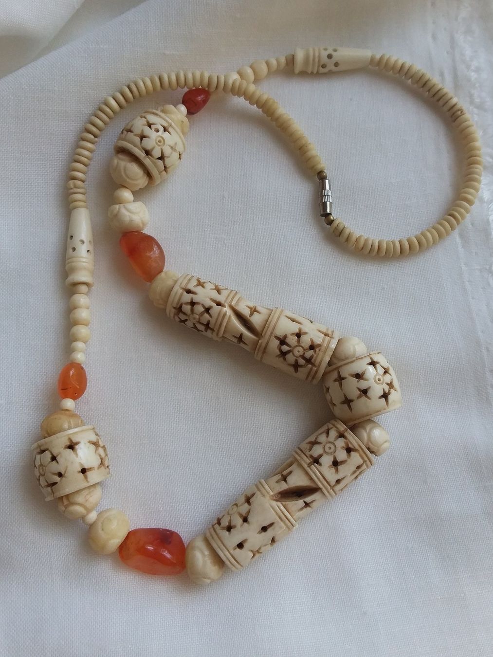 Catenine: Vintage Handgeschnitzte Kette Collier Afrika – Usato da Zürich venduto da helsan 3