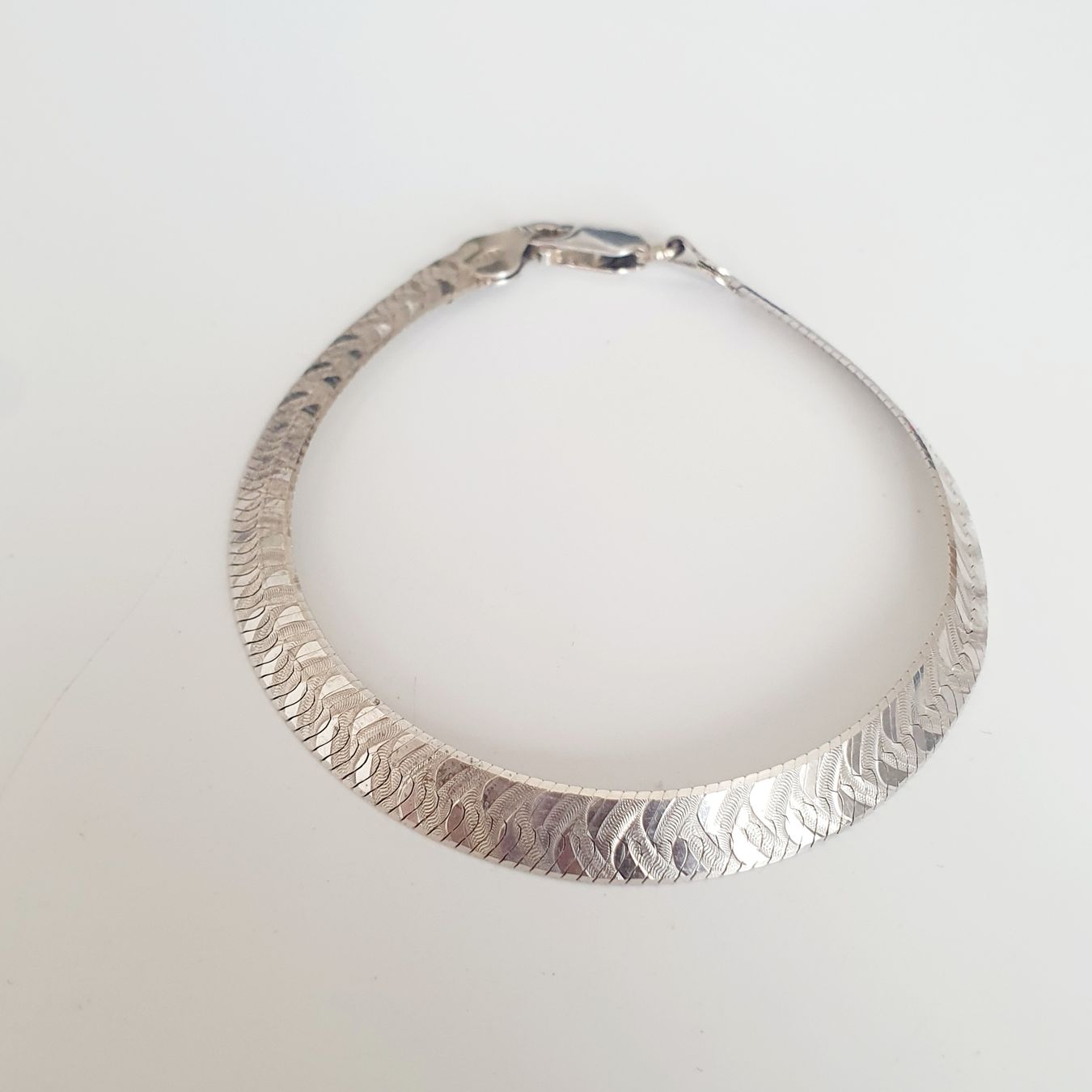 Bracelets: Silberarmband 925 mit Muster  – D'occasion à Kreuzlingen par Wunderkiste123 2