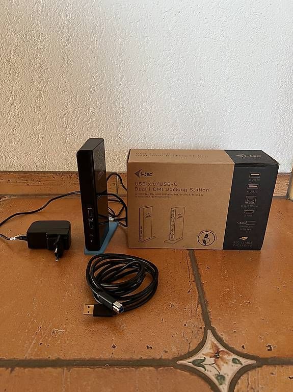 I-tec Docking station: I-tech - USB 3.0 Dual HDMI Docking Station – D'occasion à Quarten par car_s76g