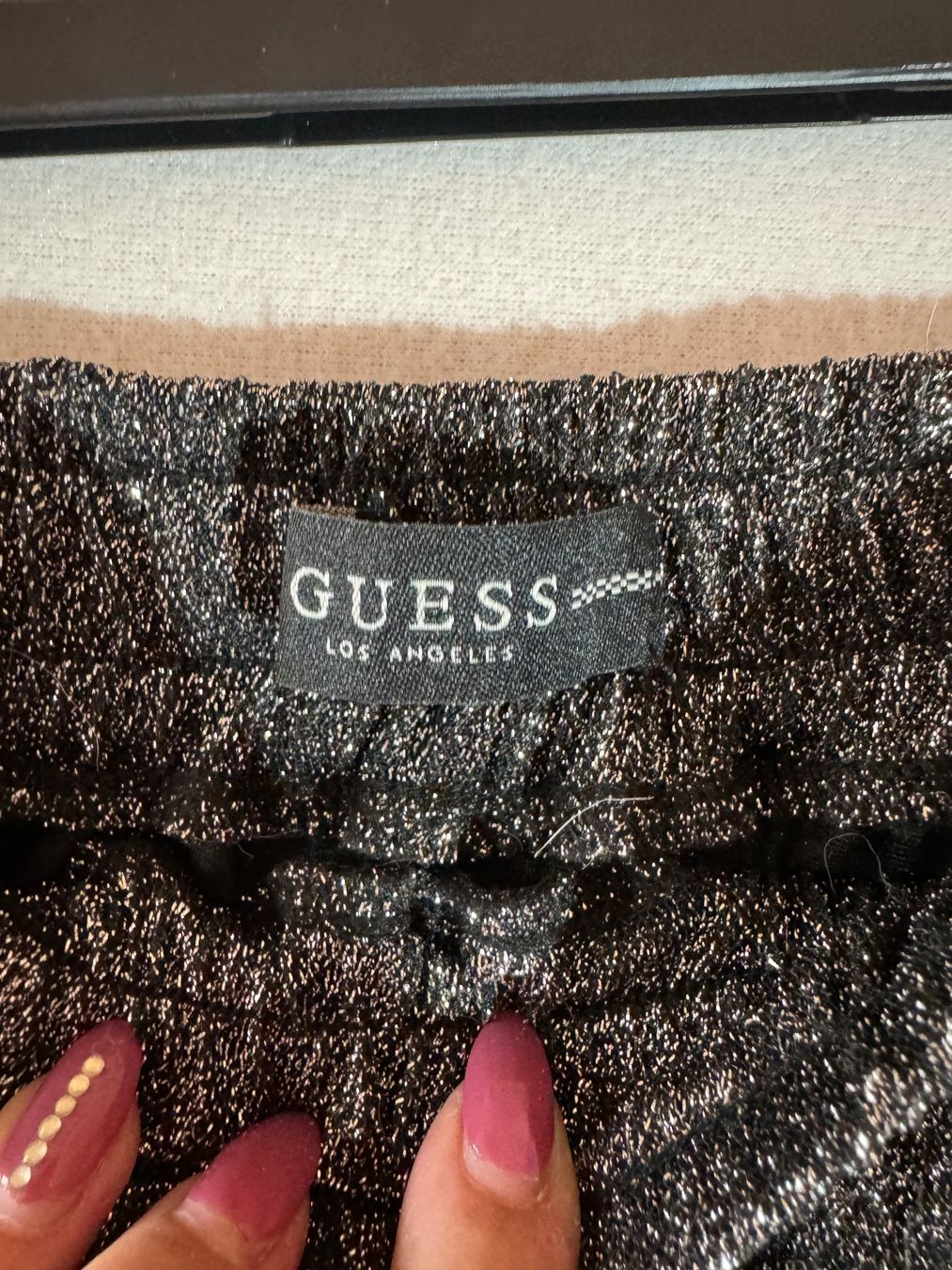 Guess Röcke: Glitzernder schwingender Rock von Guess Gr. 36 – Gebraucht aus Grosswangen von second_hand_dress 4