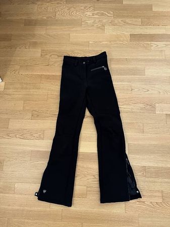 Softshell Hose Größe 34 (klein)