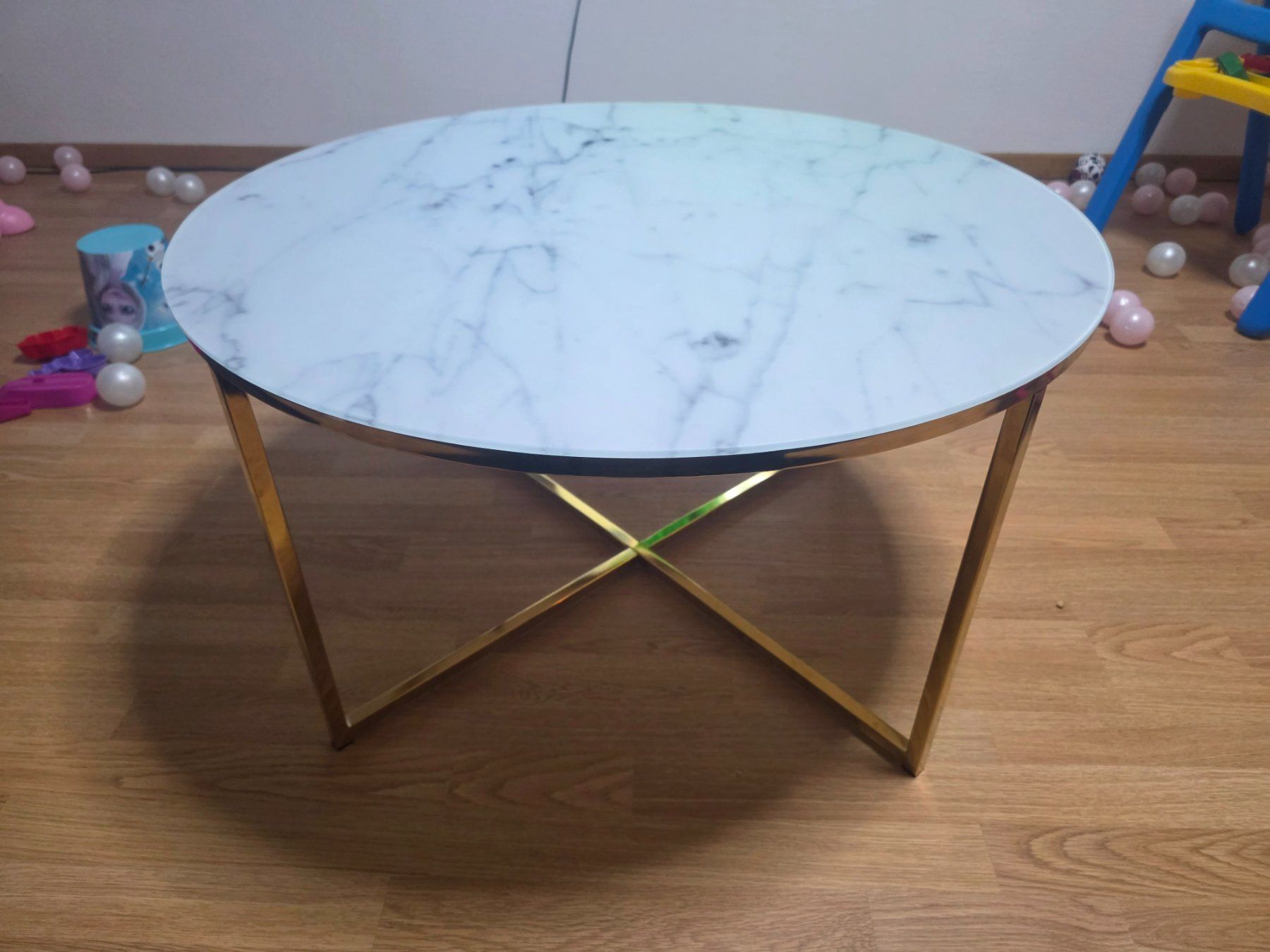 Tavoli: Couchtisch 80x80cm höhe 45cm – Usato da Eschlikon TG venduto da Ambra95