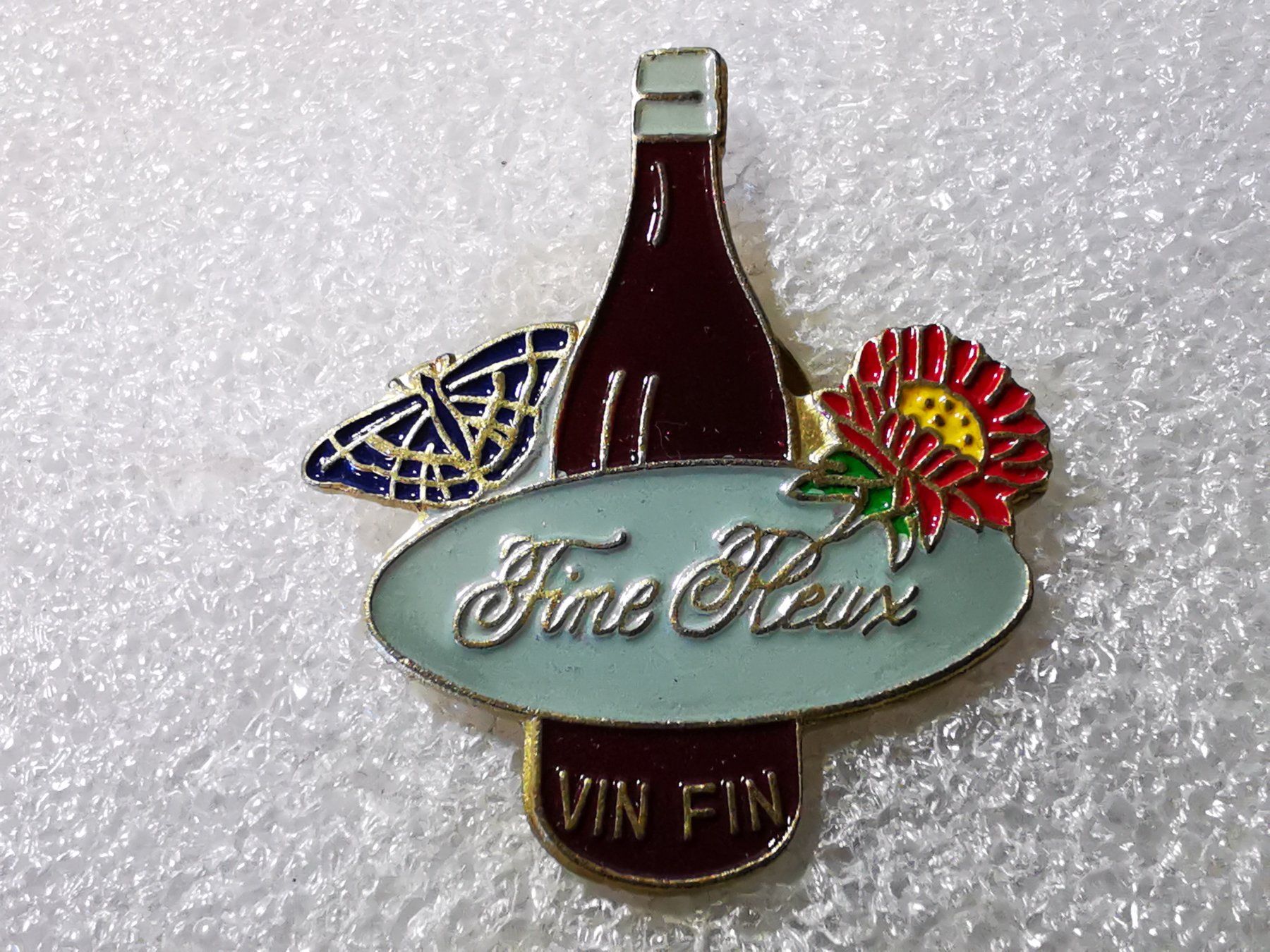 Plaketten & Abzeichen: Ansteckpin 27: Fine Reux Vin Fin – Gebraucht aus Oppligen von Pin-Fall-Shop
