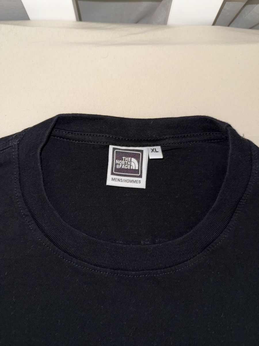 North Face T-shirt: T-shirt The North Face noir – Nuovo (secondo la descrizione) da Villaz-St-Pierre venduto da dav_w66n 1