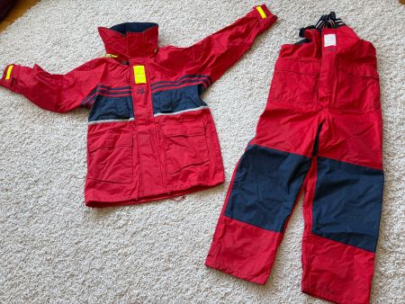 Segelbekleidung von Helly Hansen
