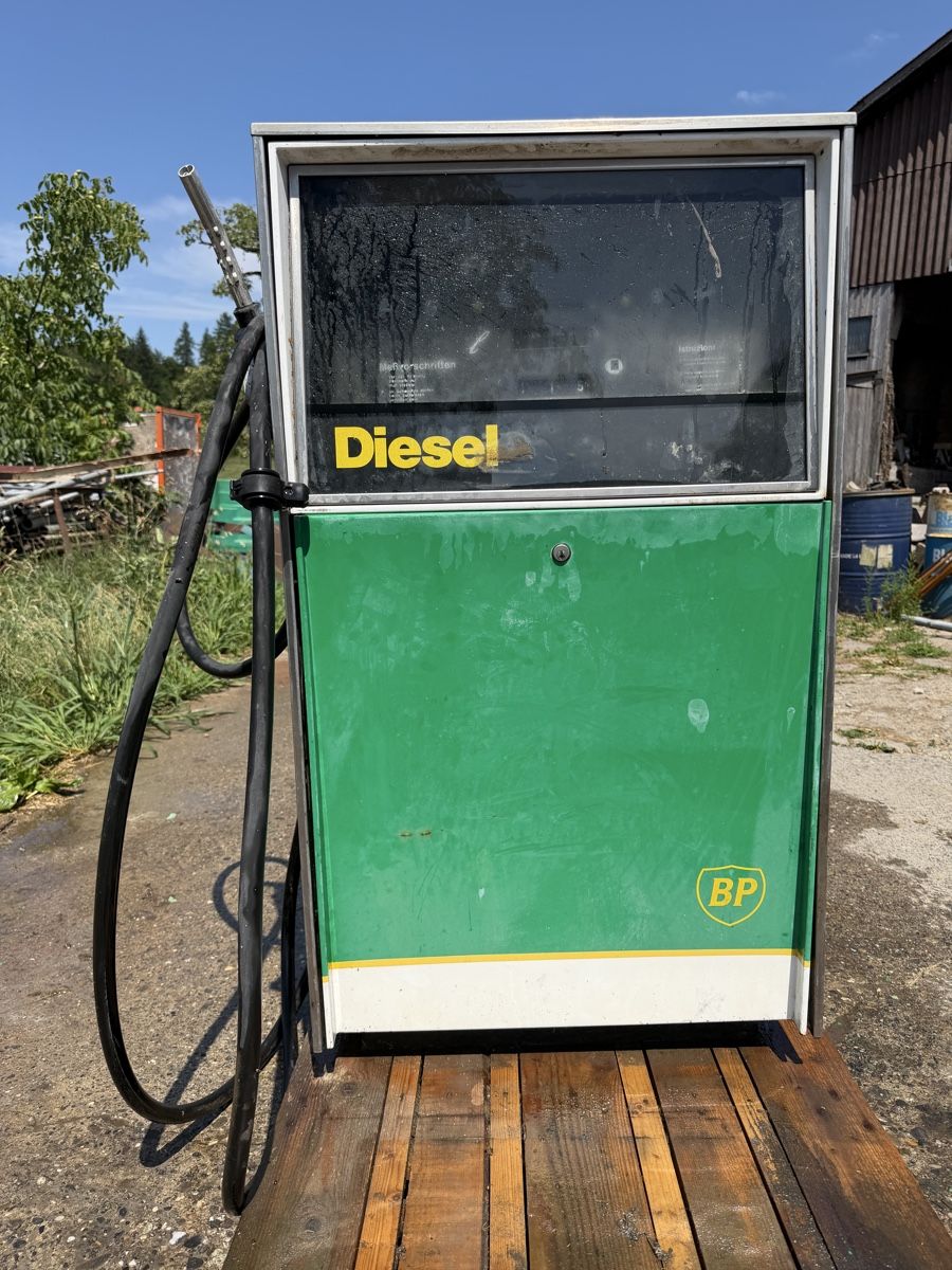 Autres collections & raretés: Diesel Tankstelle – Défectueux à Hittnau par vanderBuen 1