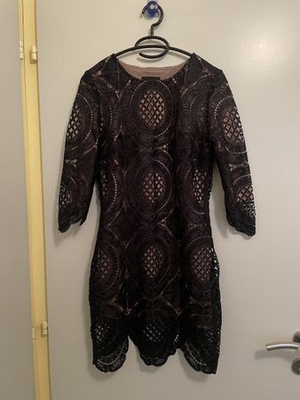 Robe GOLDIE façon dentelle jamais portée